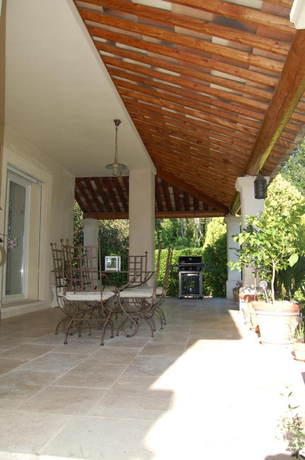 La Goutadou Bed & Breakfast Cabannes Екстериор снимка