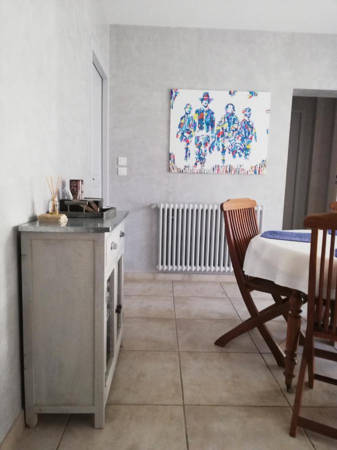 La Goutadou Bed & Breakfast Cabannes Екстериор снимка