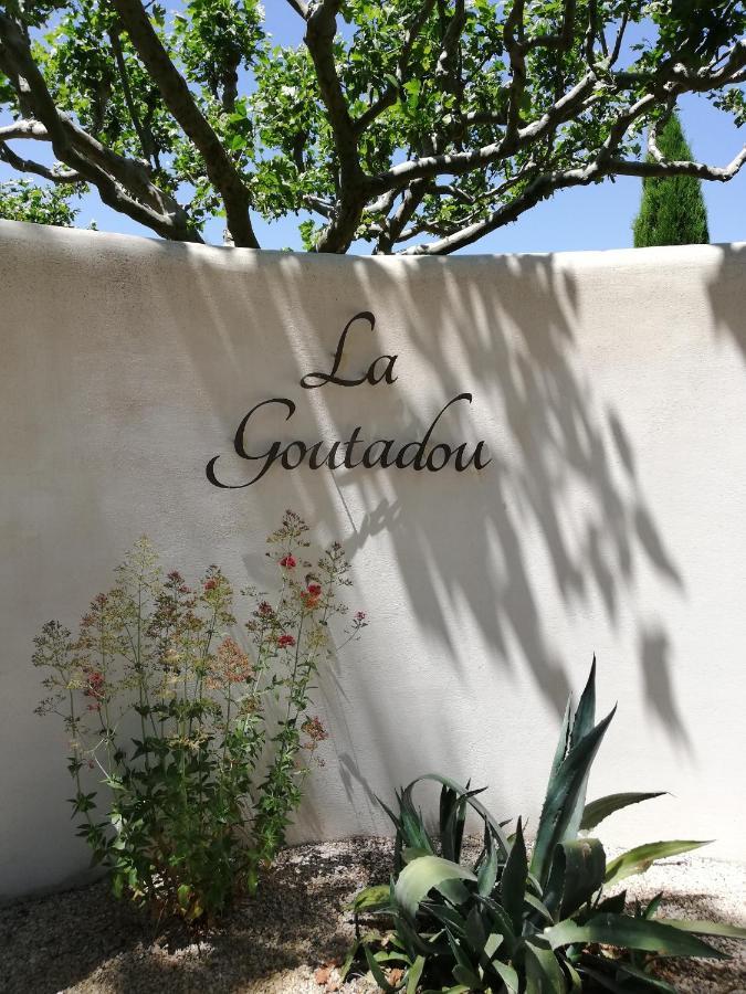 La Goutadou Bed & Breakfast Cabannes Екстериор снимка