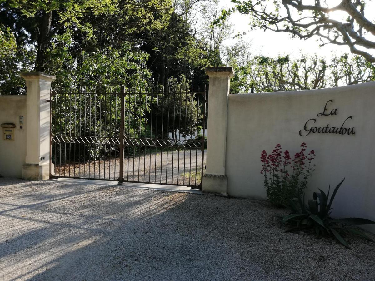 La Goutadou Bed & Breakfast Cabannes Екстериор снимка