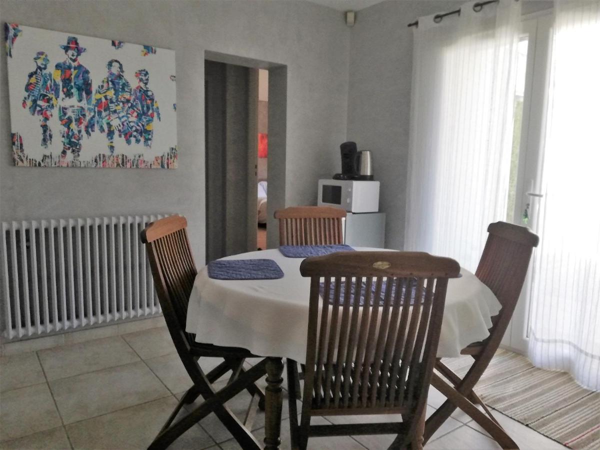 La Goutadou Bed & Breakfast Cabannes Екстериор снимка