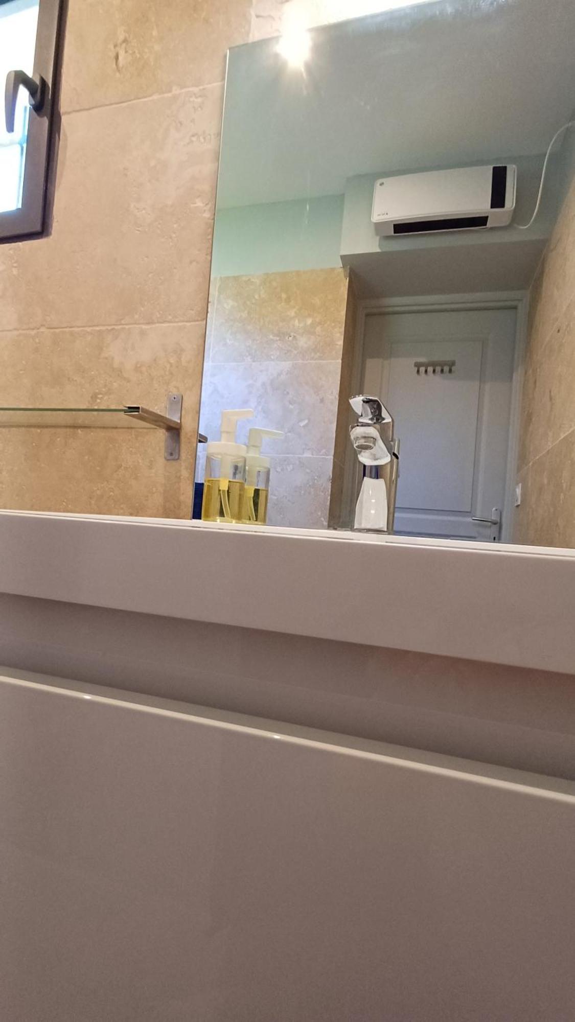 La Goutadou Bed & Breakfast Cabannes Екстериор снимка