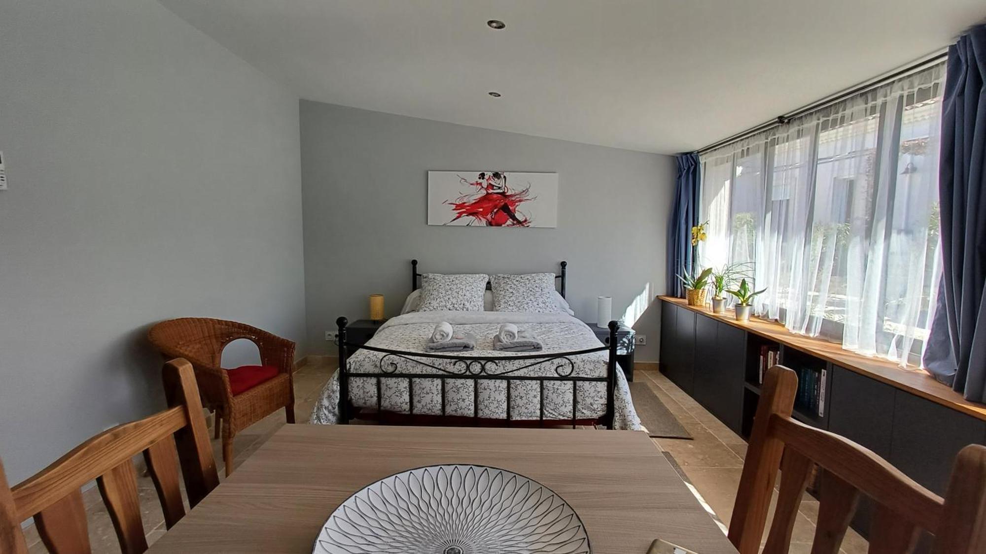 La Goutadou Bed & Breakfast Cabannes Екстериор снимка